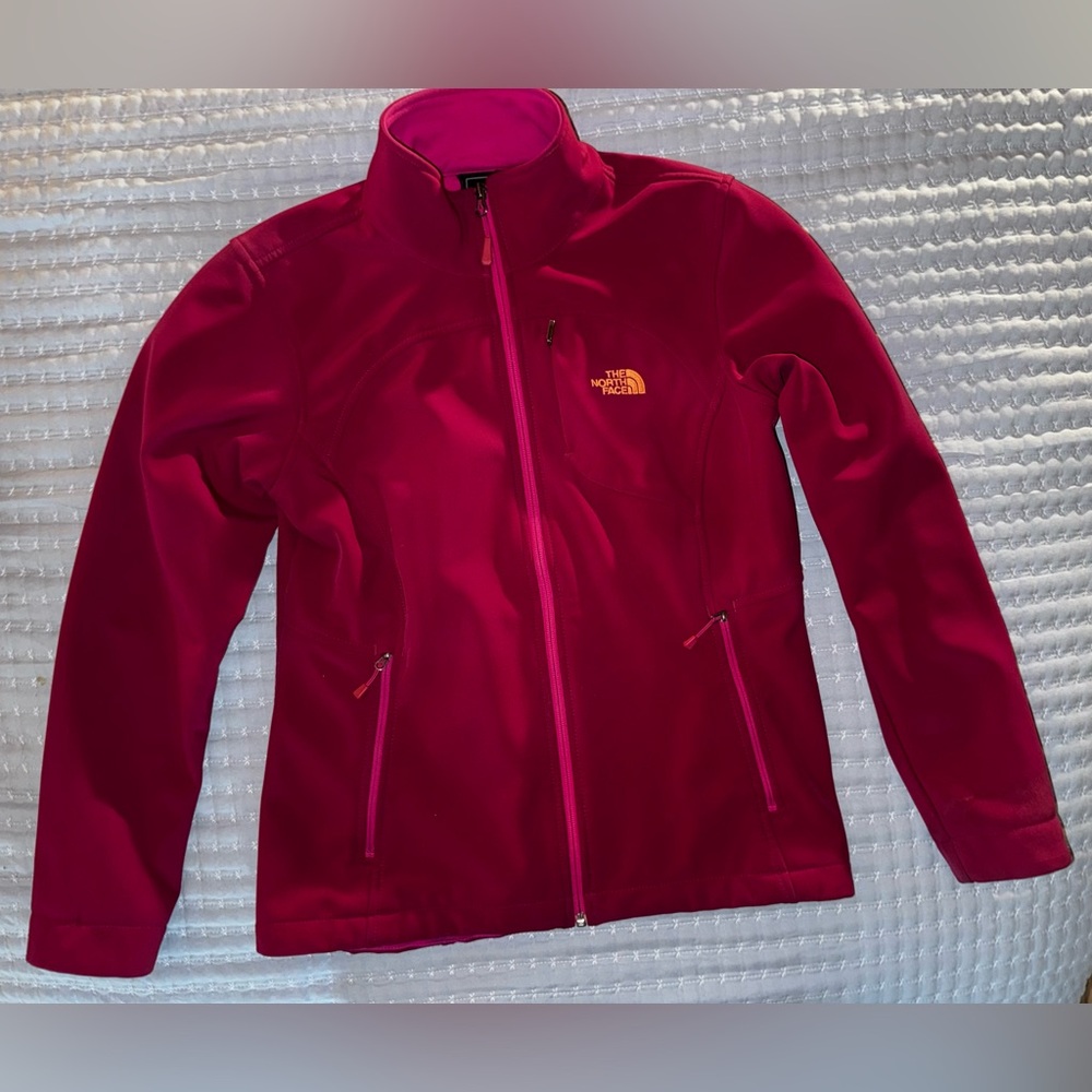 The North Face Women’s Apex Bionic Jacket in Dramatic Plum sz Large
